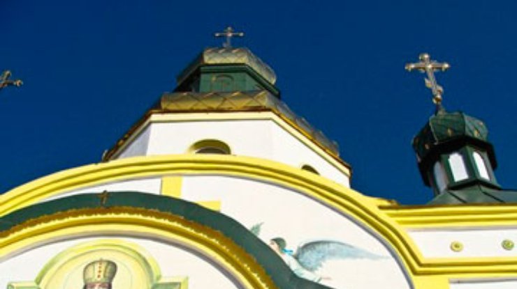 Киевский и Московский патриархаты не могут поделить отстроенные храмы