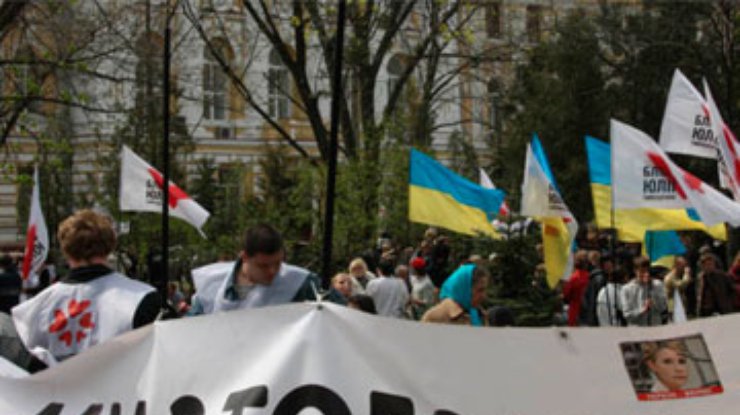 Оппозиция переместилась митинговать на Майдан