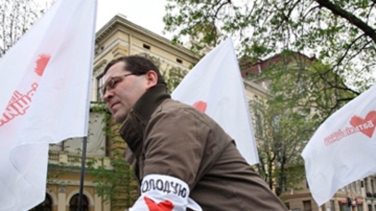 В Днепропетровске сторонники Тимошенко начали голодовку