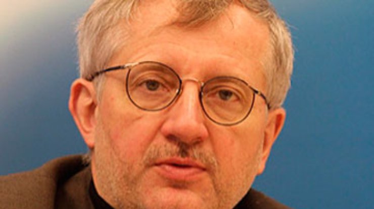 Евродепутат считает отмену Ялтинского саммита предвестником изоляции Украины