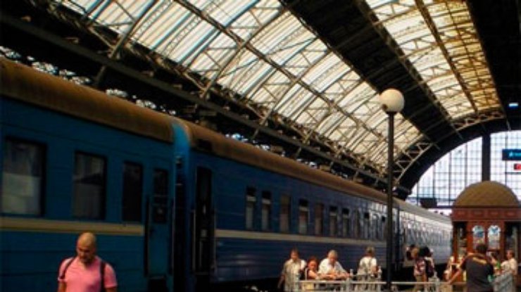 "Укрзалізниця" решила пощадить популярный ночной поезд во Львов