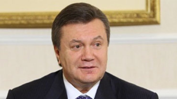 Янукович призвал СМИ к подаче сбалансированной информации