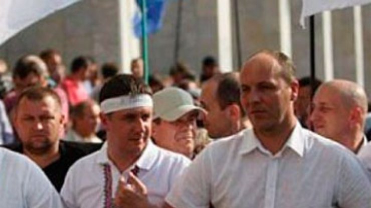 Во Львове протестовали две тысячи человек против "языкового" закона