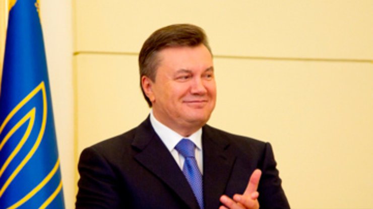 Янукович празднует 62 день рождения