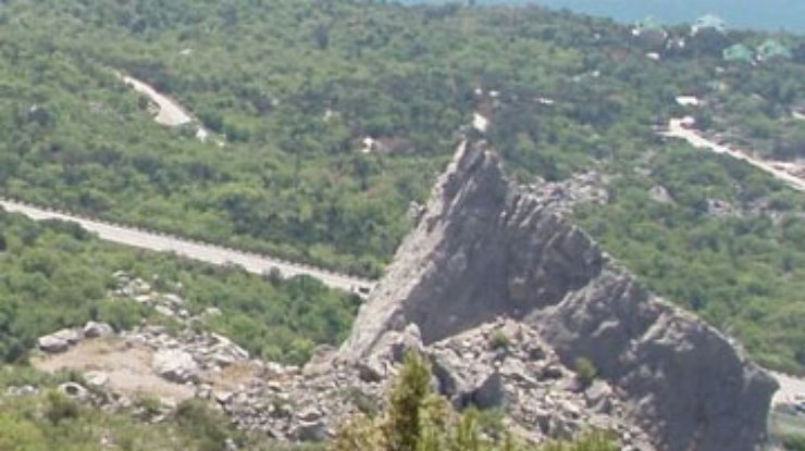 В Крыму со скалы сорвался квадроцикл: погибла женщина