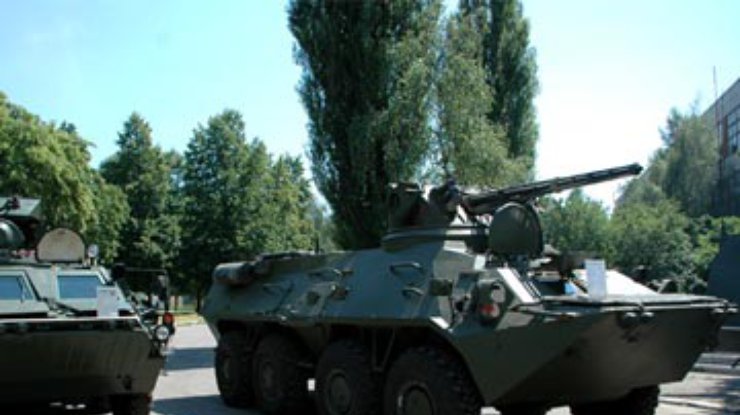 Украина приняла на вооружение новый БТР-4Е