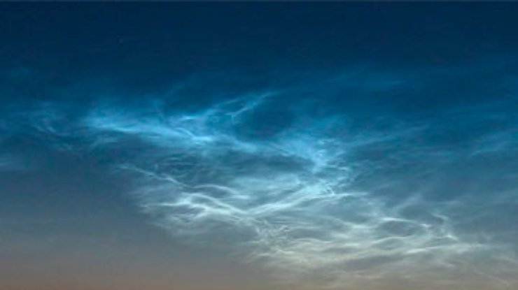 Серебристые облака создает космический мусор