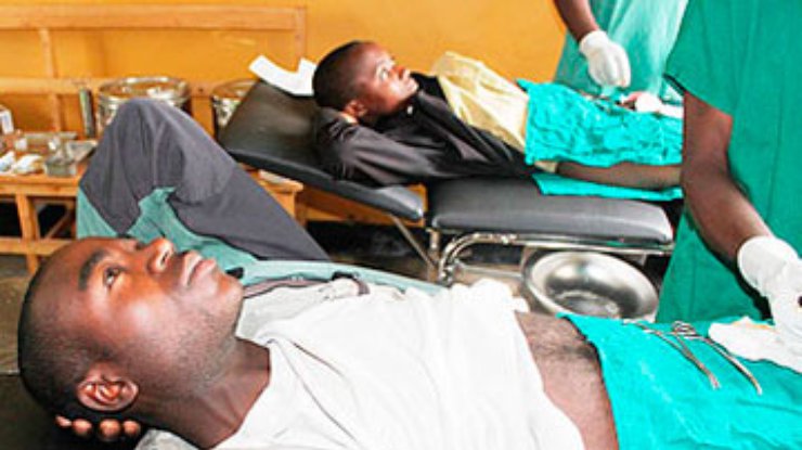 Новый способ обрезания протестируют на африканцах