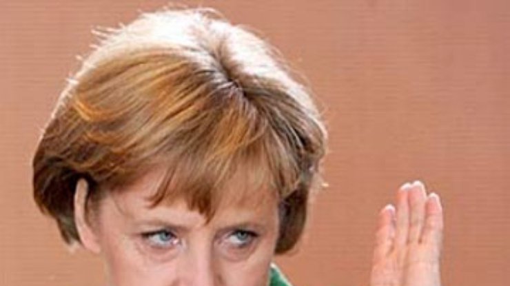Меркель видит европейскую перспективу для Молдавии