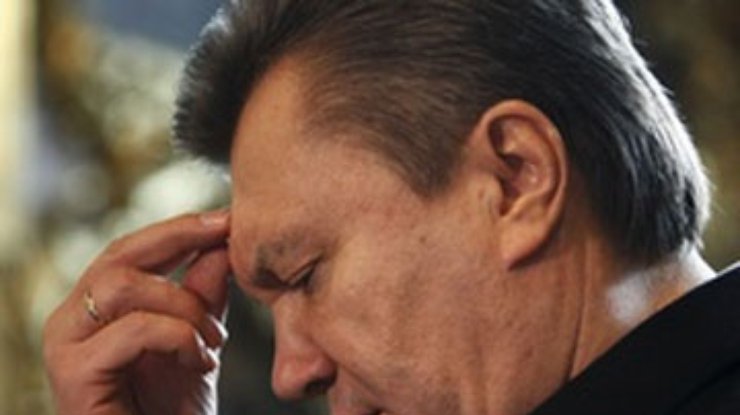 Янукович посетит гору Афон