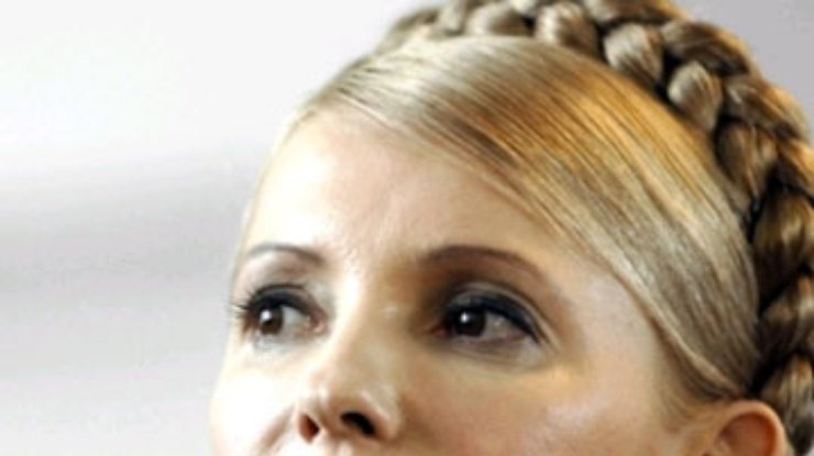 Тимошенко устроила акцию протеста, улегшись на пол больничной палаты