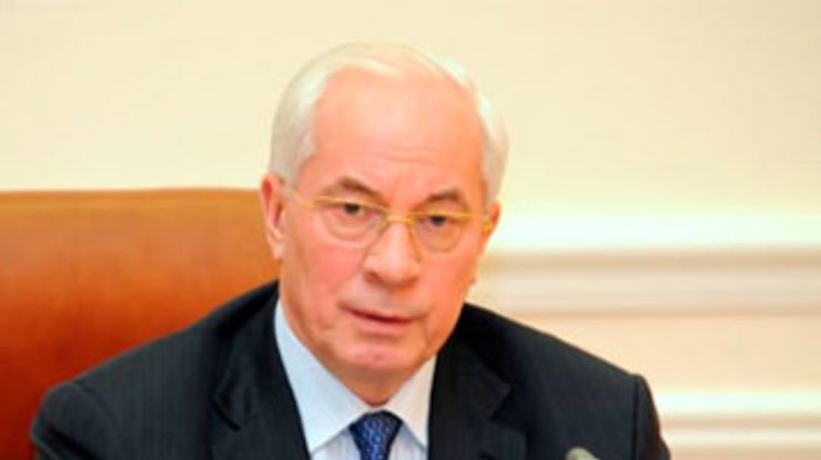 Азаров прогнозирует, что вышка Бойко начнет работу в 2013 году