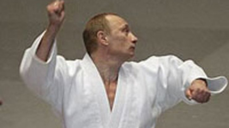 Путин получил восьмой дан по дзюдо
