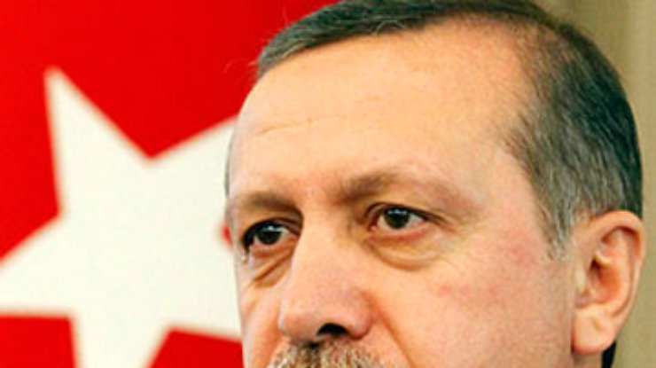 Задержанный самолет вез из России в Сирию боеприпасы, - премьер Турции