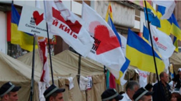 В Киеве решили не сносить палаточный городок сторонников Тимошенко