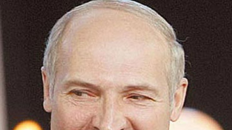 Лукашенко из скромности отказался ездить на "Майбахе"