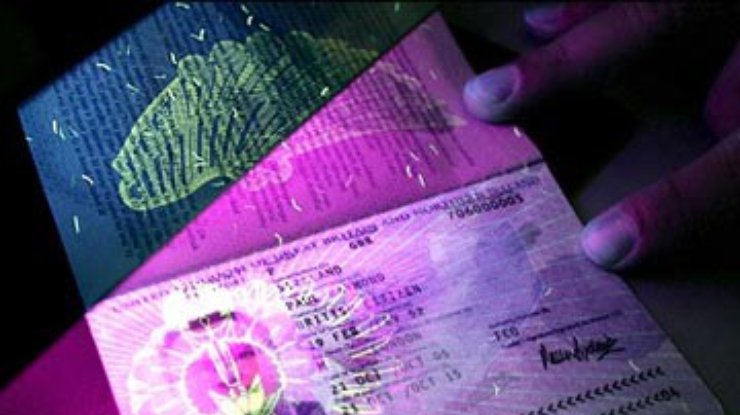 Украине нужны биометрические паспорта, - эксперты