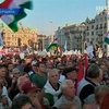Венгры встретили национальный праздник акциями протеста