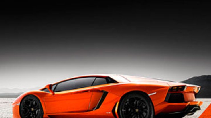 Владельцу Lamborghini Aventador не хватило денег на оплату штрафа