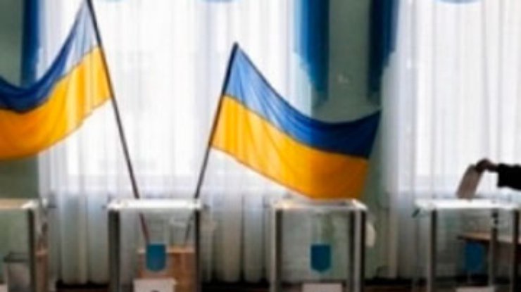 На 35 округах по Украине проголосовали 42,62%