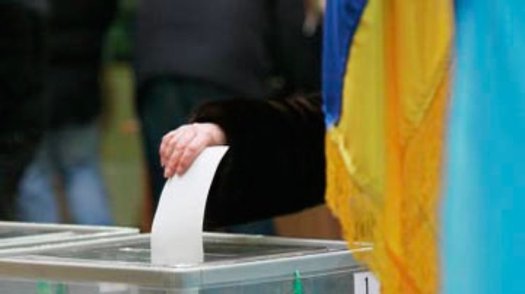 На Ривненщине по "мажоритарке" победили 3 кандидата от "Батьківщини", "свободовец" и "регионал"