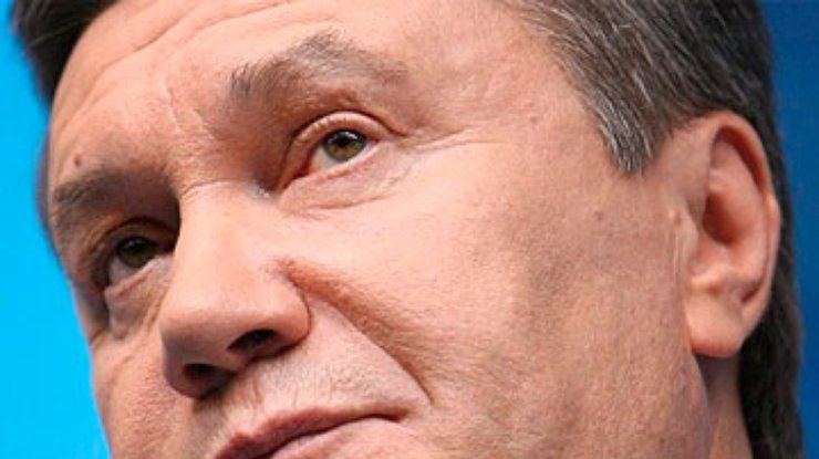 Янукович считает ошибкой формирование ОИК из представителей всех партий