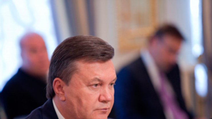 Янукович – Байдену: Власть делает все, чтобы завершить честные выборы