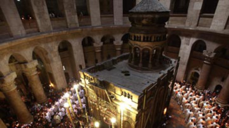 РПЦ спасла Храм гроба Господня от закрытия за долги