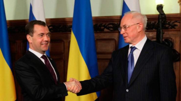 Медведев завлекает Украину в союз с Россией