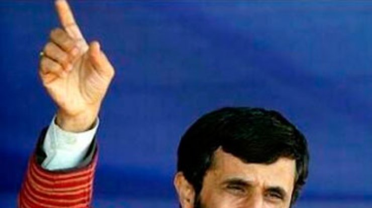 Ахмадинеджад уверяет, что Израиль хочет атаковать Иран