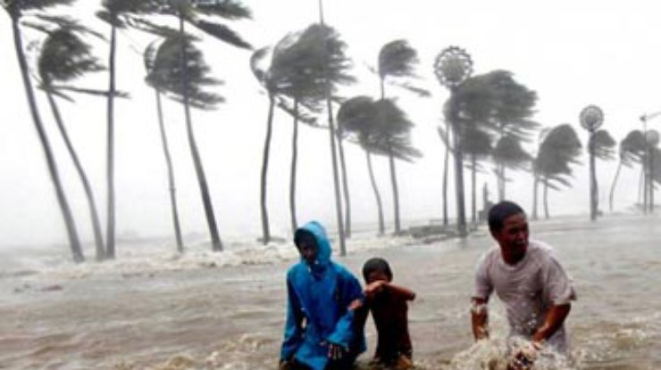 Более 40 тысяч филиппинцев эвакуированы из-за надвигающегося  тайфуна