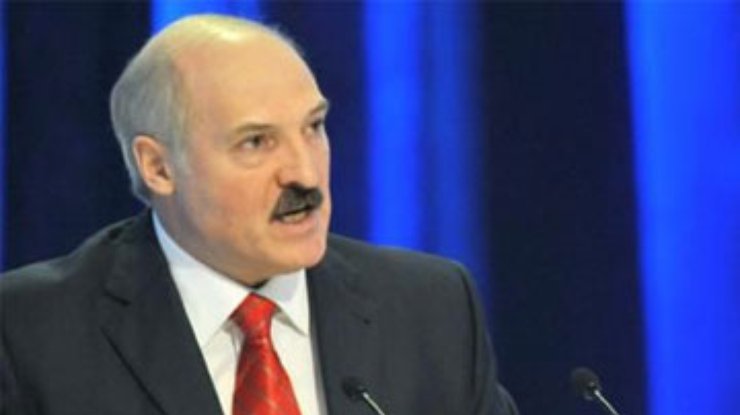Лукашенко посоветовал России "забить болт" на США