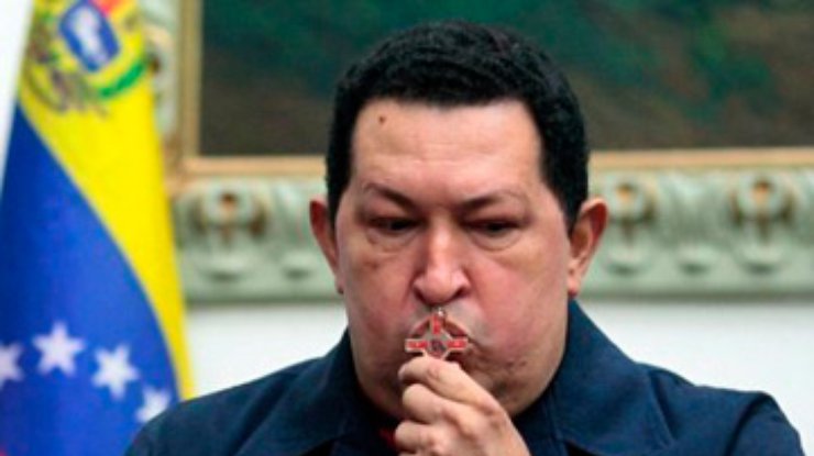 Венесуэла: Чавес может вступить в должность, несмотря на болезнь