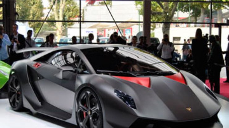 Новый сверхлегкий суперкар Lamborghini сделают безопаснее