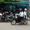 Женщин Индонезии заставят ездить на мотоцикле боком