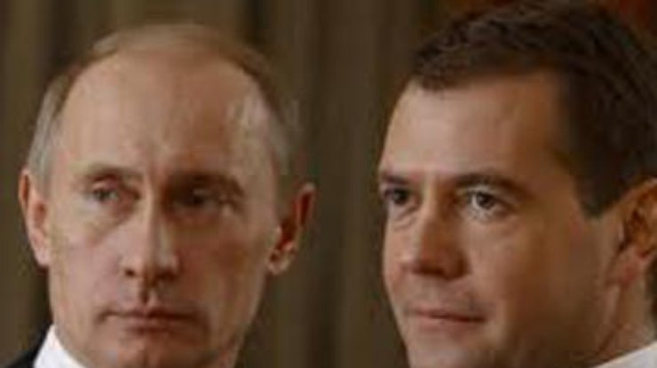 Медведев утверждает, что принимает решения без указки Путина