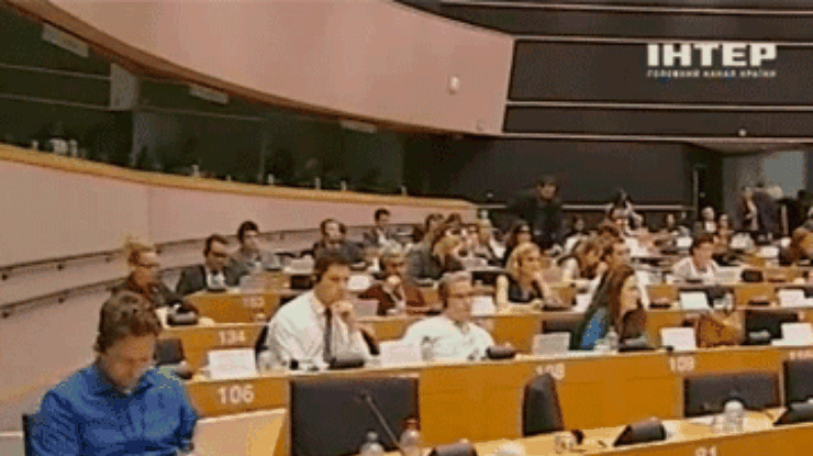 Европарламент продолжил миссию Кокса-Квасневского в Украине
