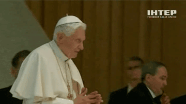Сегодня папа Бенедикт XVI проведет свое последнее богослужение