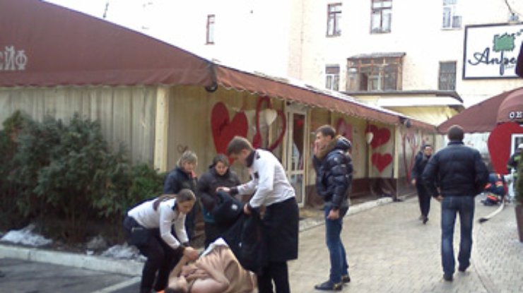 В ресторане в центре Киева произошел взрыв (фото, видео)
