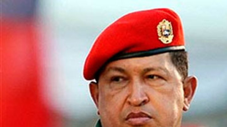 Уго Чавес вернулся в Венесуэлу после операции