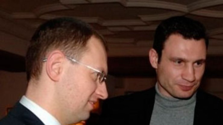 Яценюк и Кличко: Депутатов заманивают в ПР
