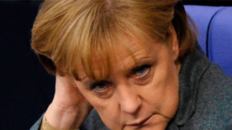 Меркель призвала дать "новый старт" переговорам Турции и ЕС