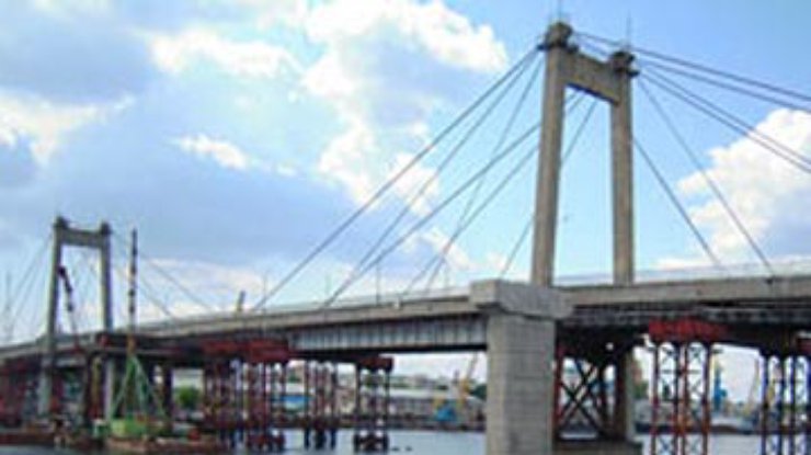 В Киеве демонтируют Рыбальский мост