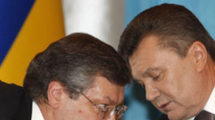 Янукович отправил Грищенко в Ватикан на интронизацию понтифика