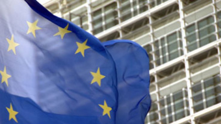 В Брюсселе ответили на упреки Азарова: ЕС готов управлять украинской ГТС
