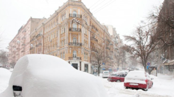 Киев оказался не готов к разгулу стихии. Транспорт ходит плохо