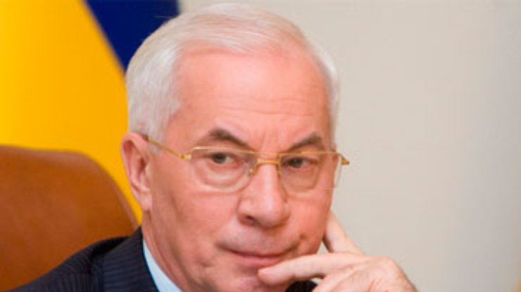 Азаров о морских поставках газа в Украину: Громаднейшие затраты