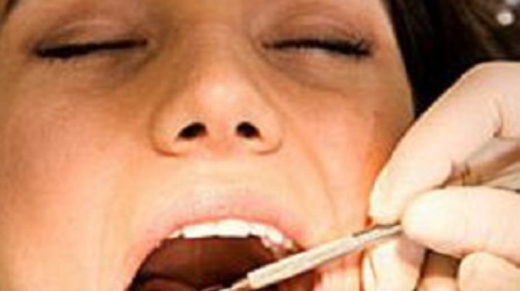 Ученые научились определять людей по запаху изо рта