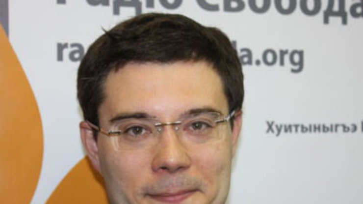 Освобождением Луценко хотят рассорить оппозицию, - политтехнолог