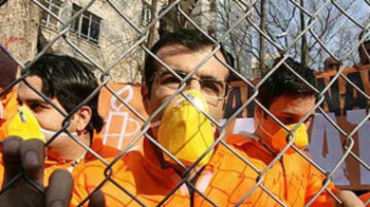 Более 50 заключенных объявили голодовку в Гуантанамо